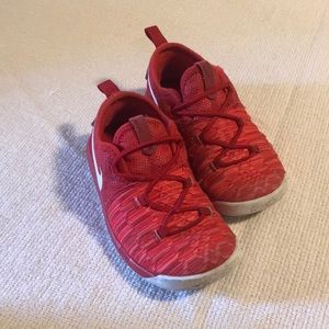 Boys Kevin Durant sneakers